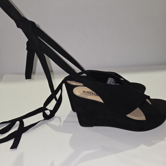 JustFab Shoes - JustFab Black Wedge Sandals Women's Size 8